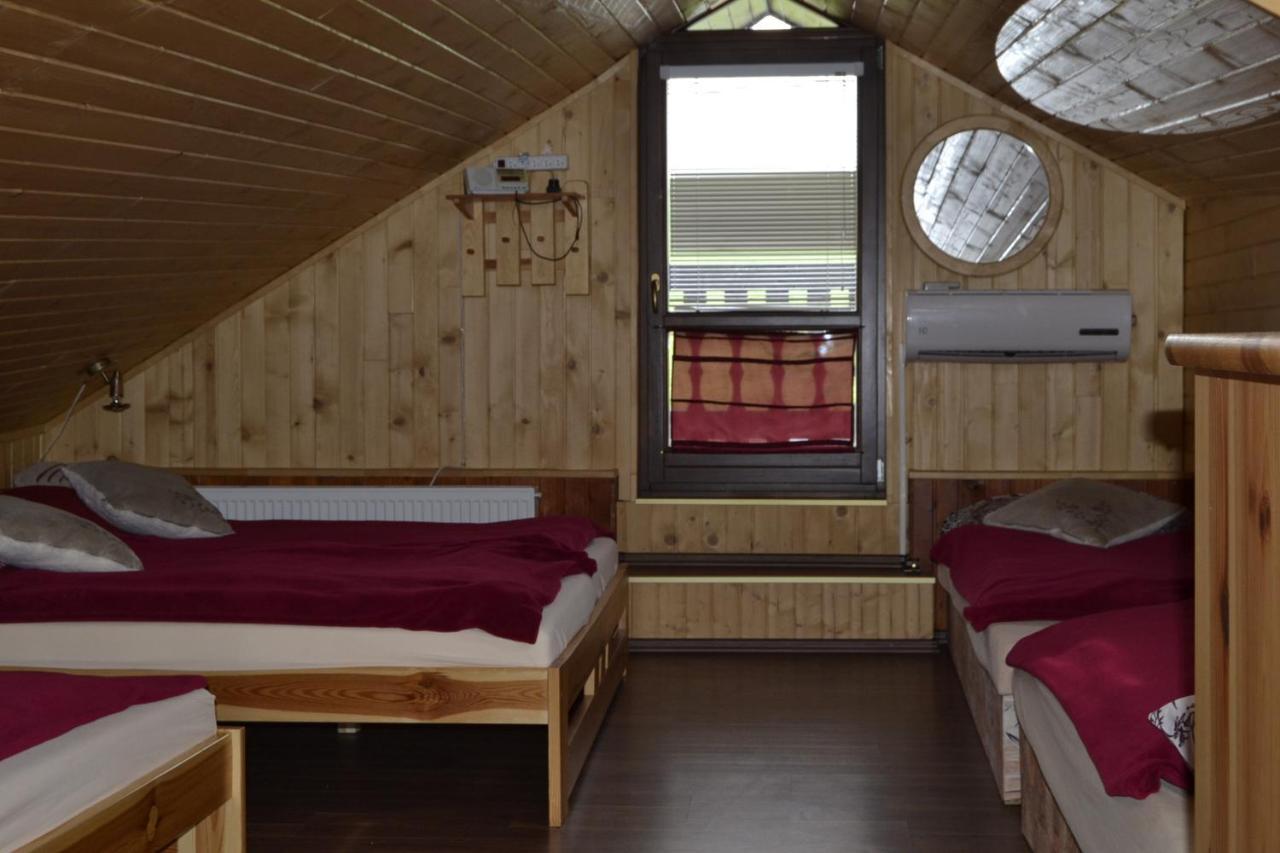 Holiday Home V Kolte Kolta Ngoại thất bức ảnh